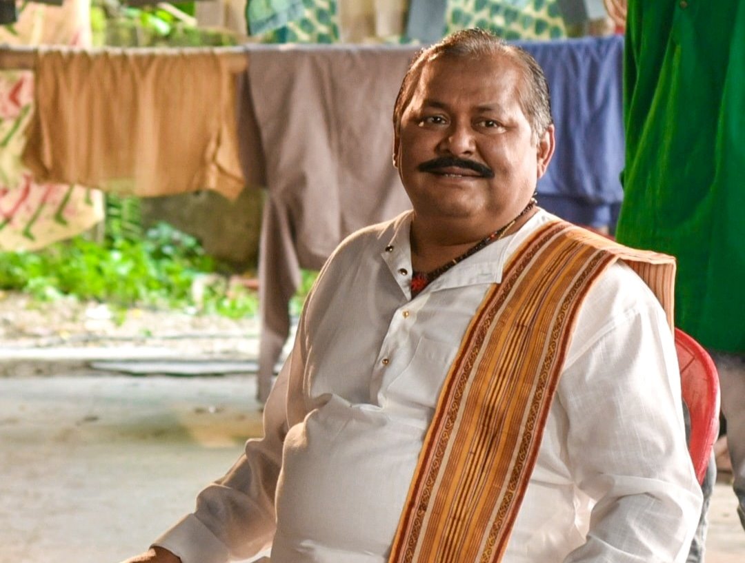 Kharaj Mukherjee