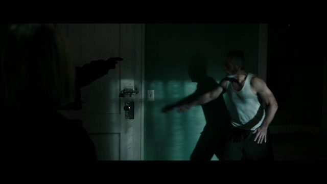 Don't Breathe official Trailer