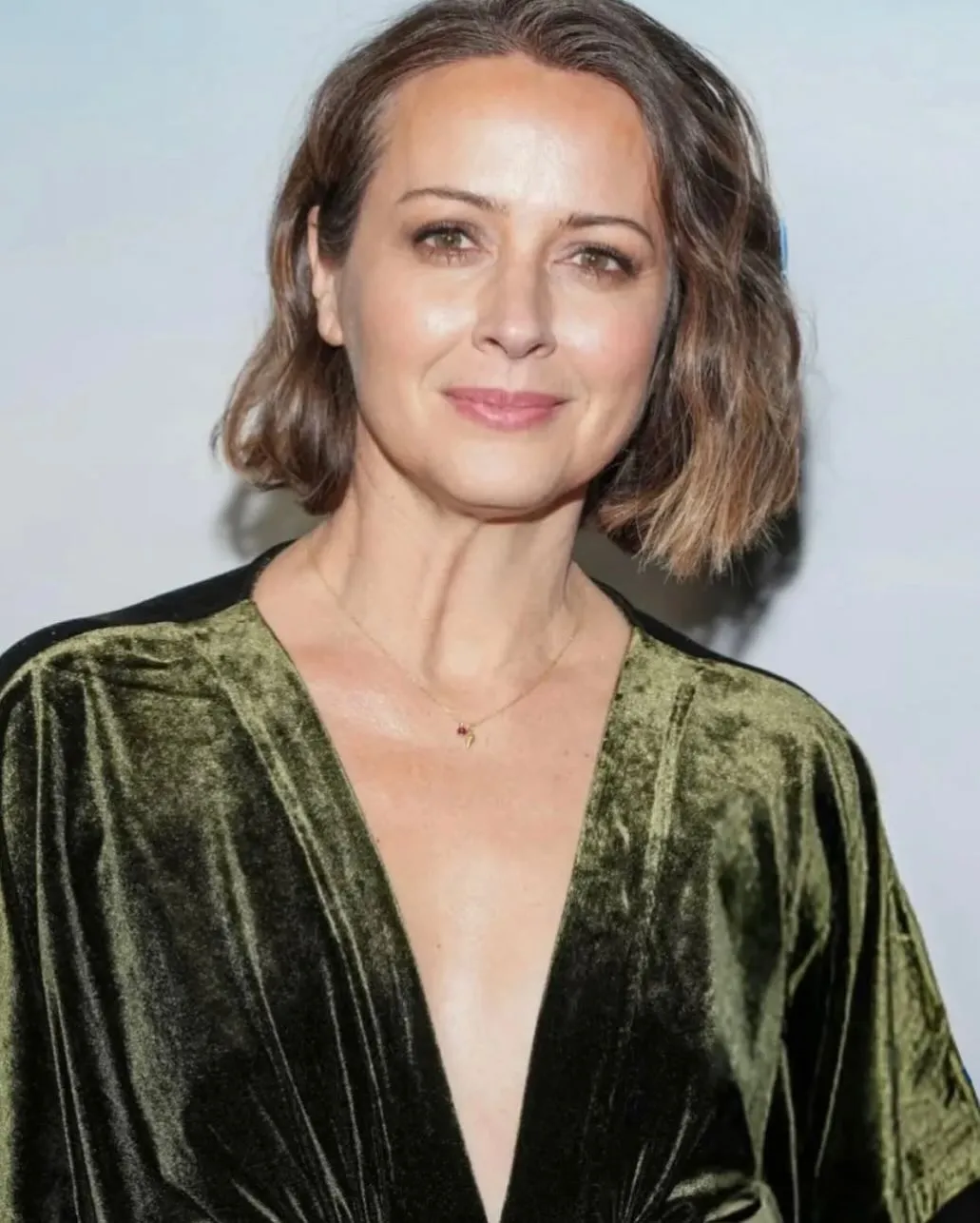 Amy Acker - Photo