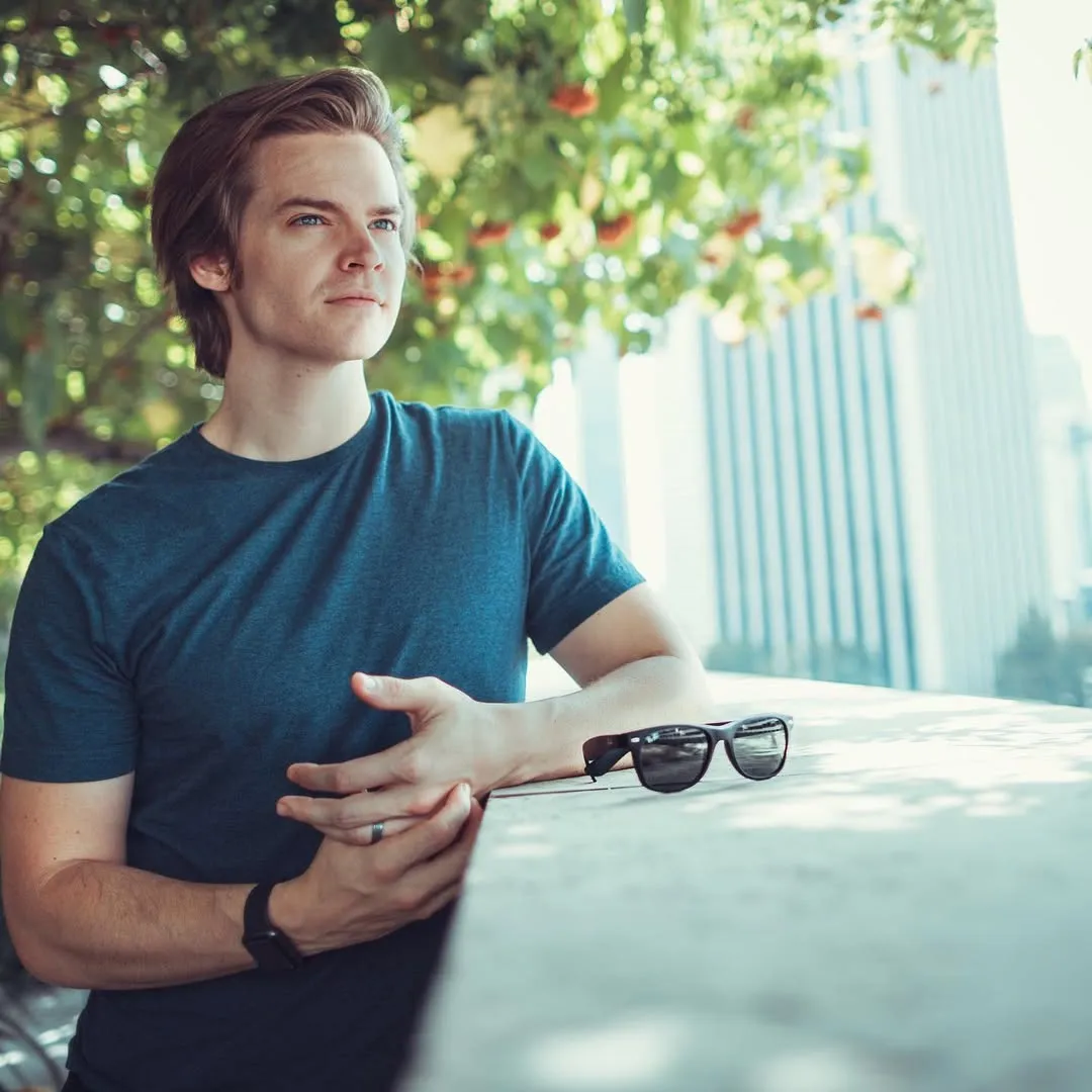 Andrew Russell - Photo