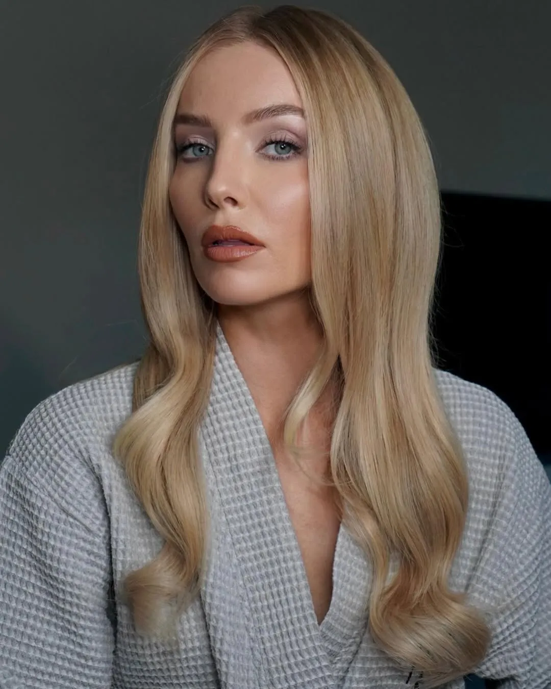 Annabelle Wallis - Photo