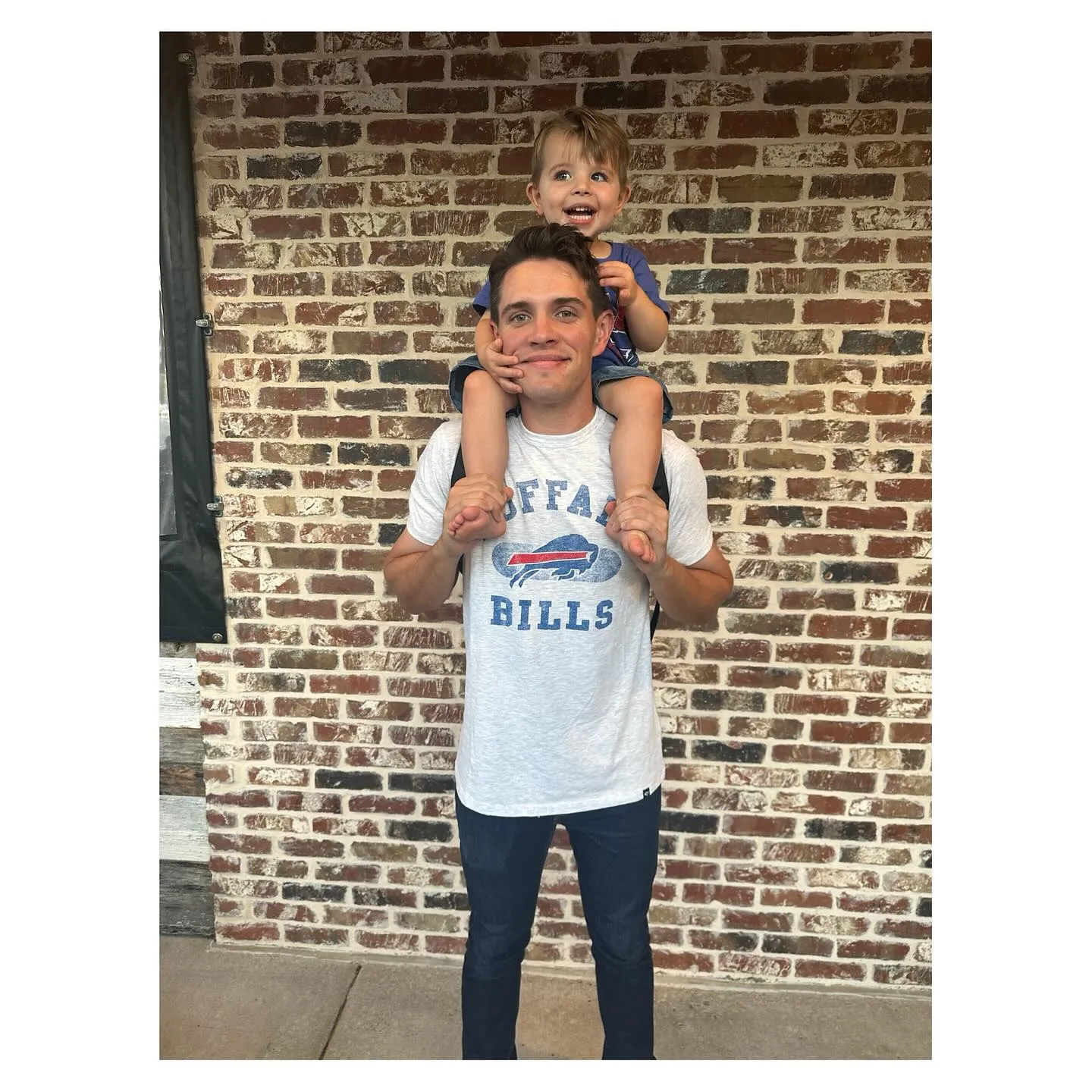 Casey Cott - Photo
