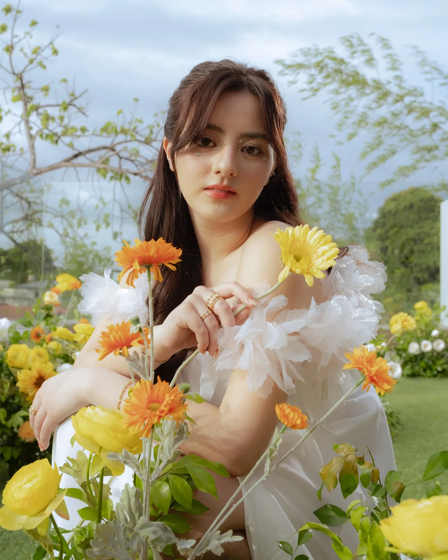 Cassy Legaspi - Photo