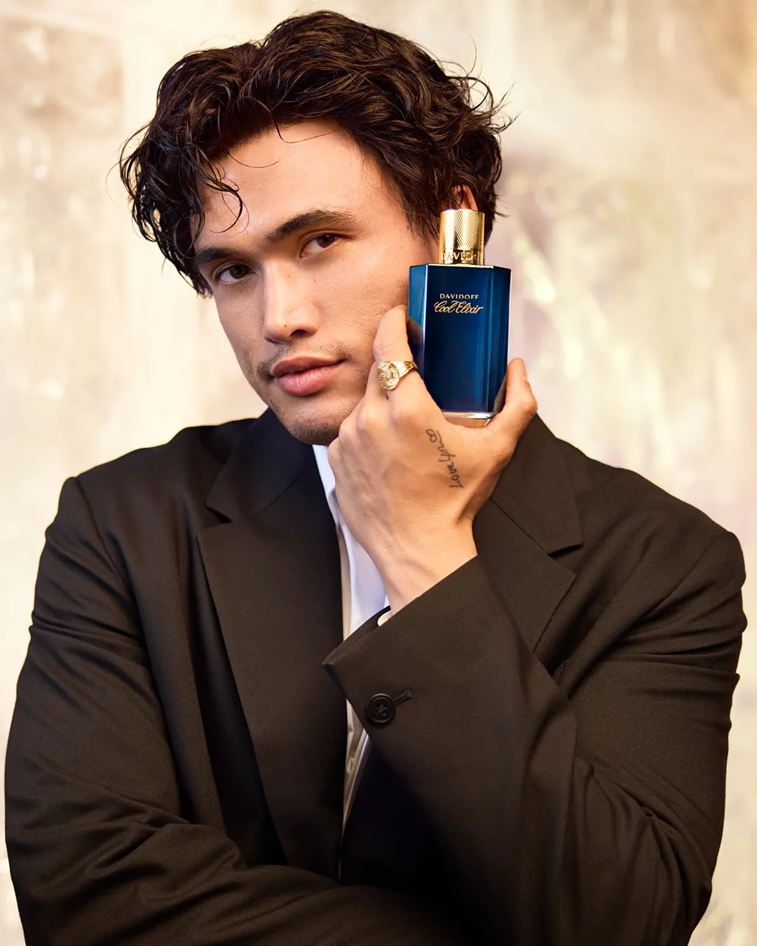 Charles Melton - Photo