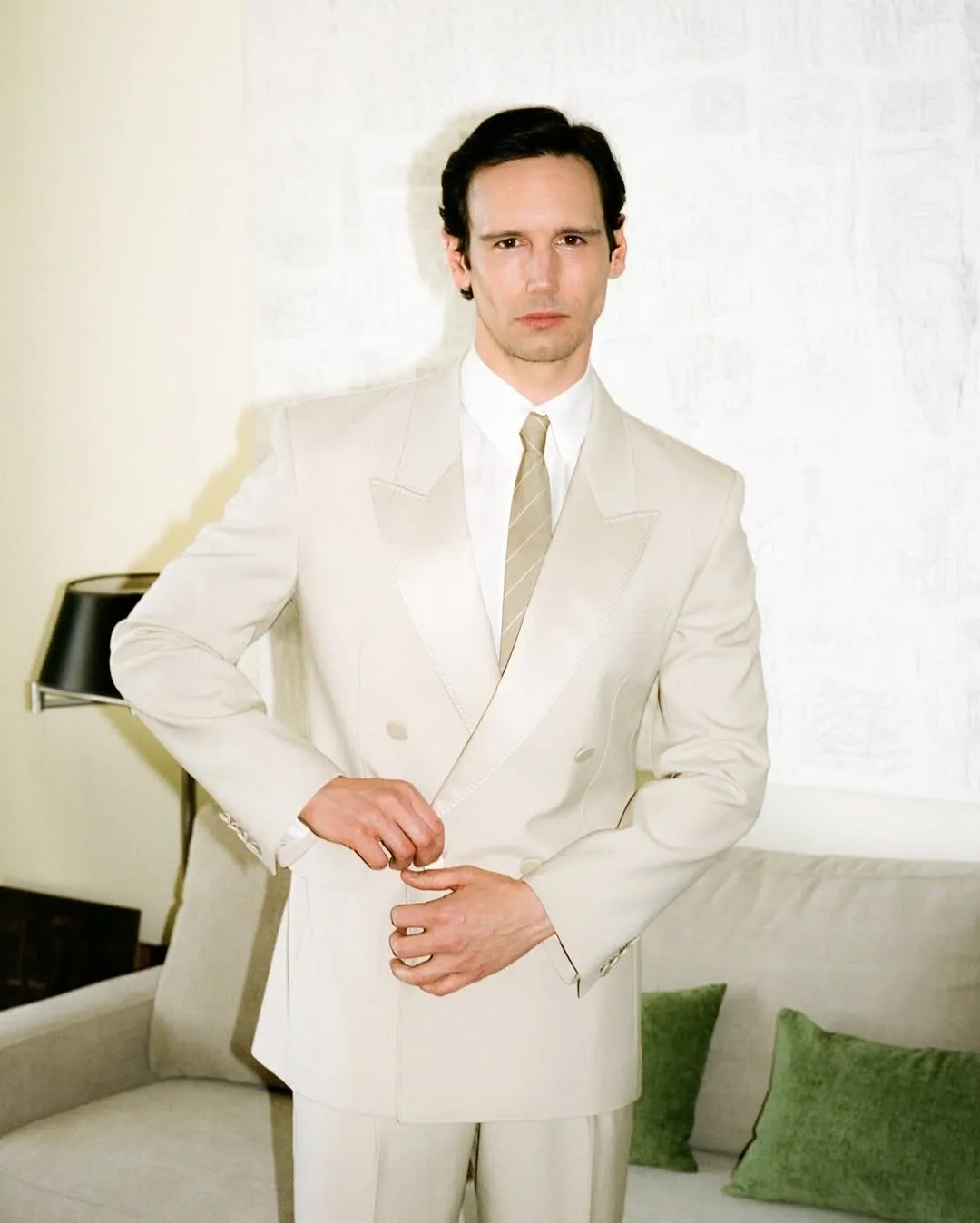 Cory Michael Smith - Photo