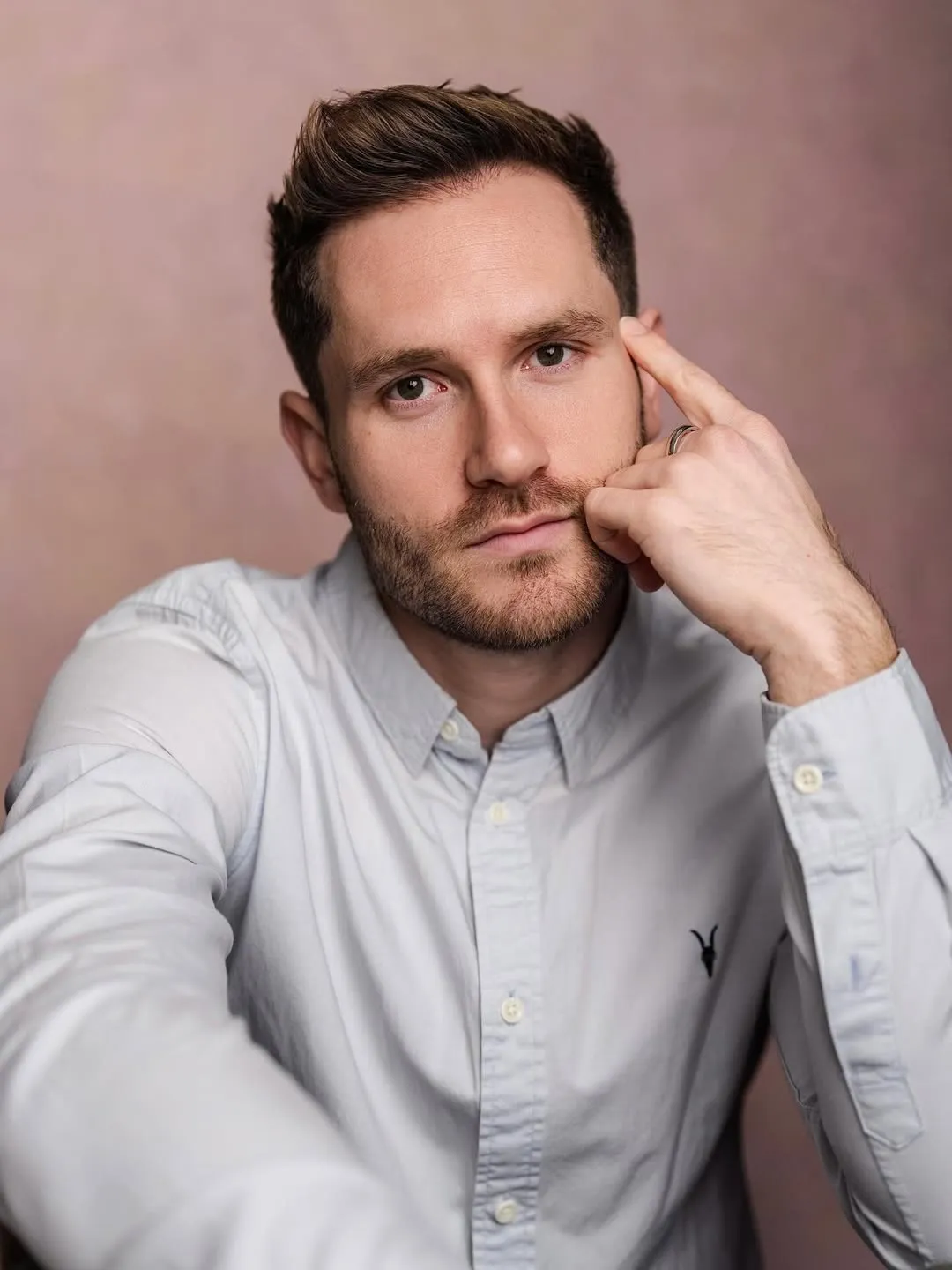 Elliot Janks - Photo