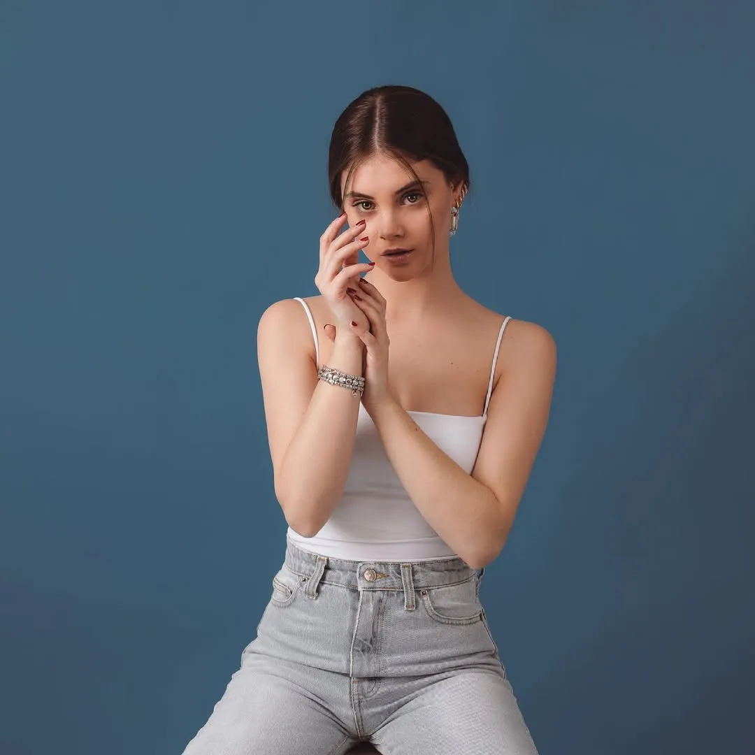 Elvira Camarrone - Photo