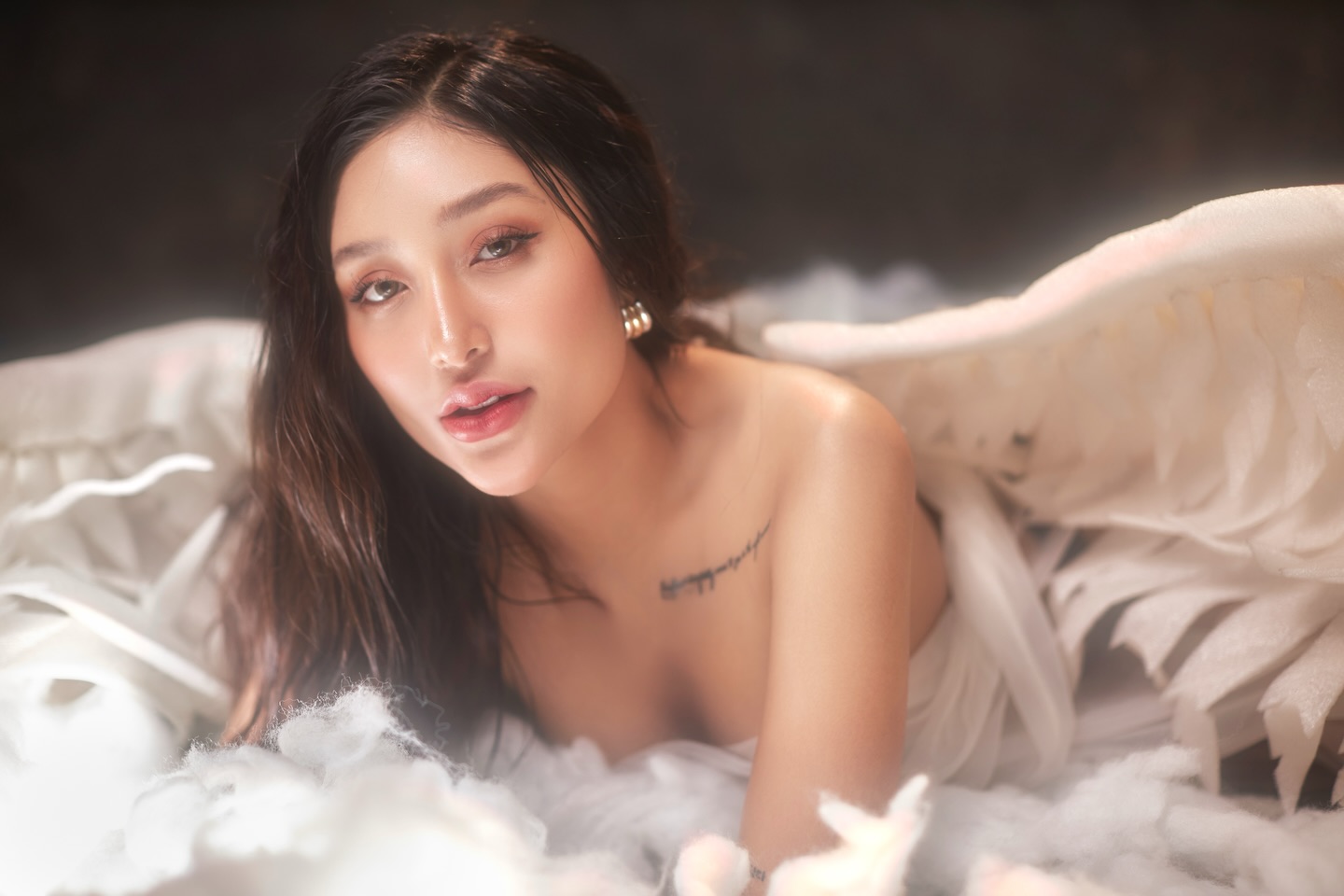 Eunice Santos - Photo