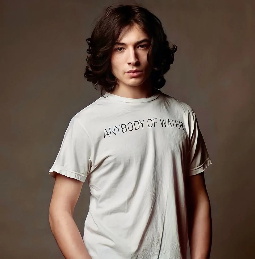 Ezra Miller - Photo