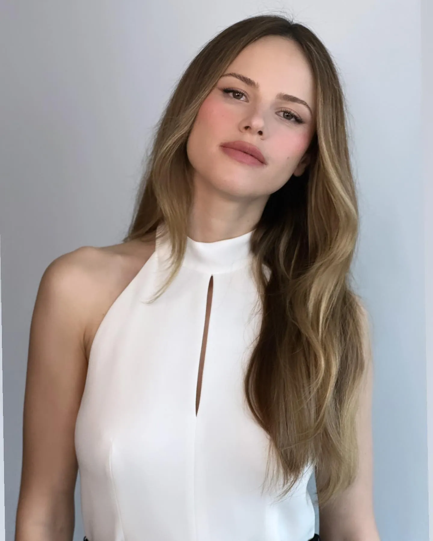 Halston Sage - Photo