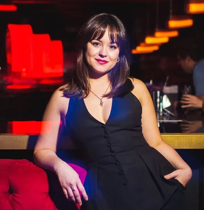 Hayley Orrantia - Photo