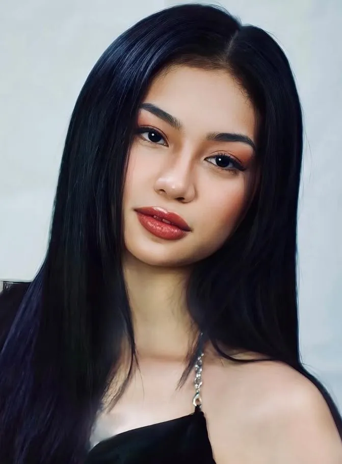 Hershie De Leon - Photo