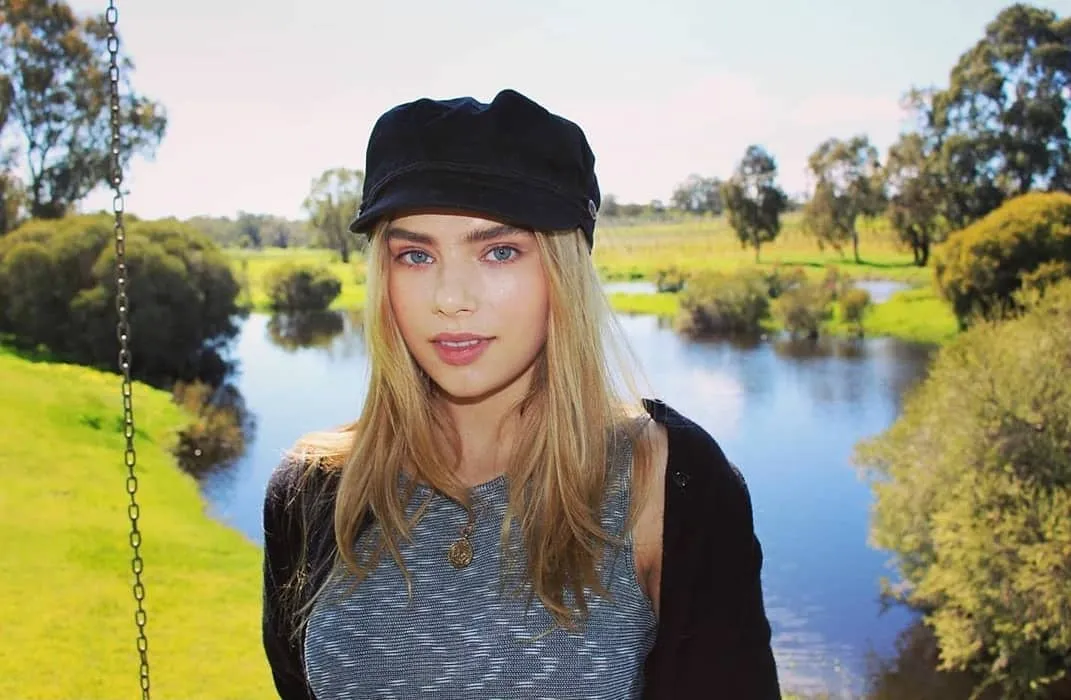 Indiana Evans - Photo