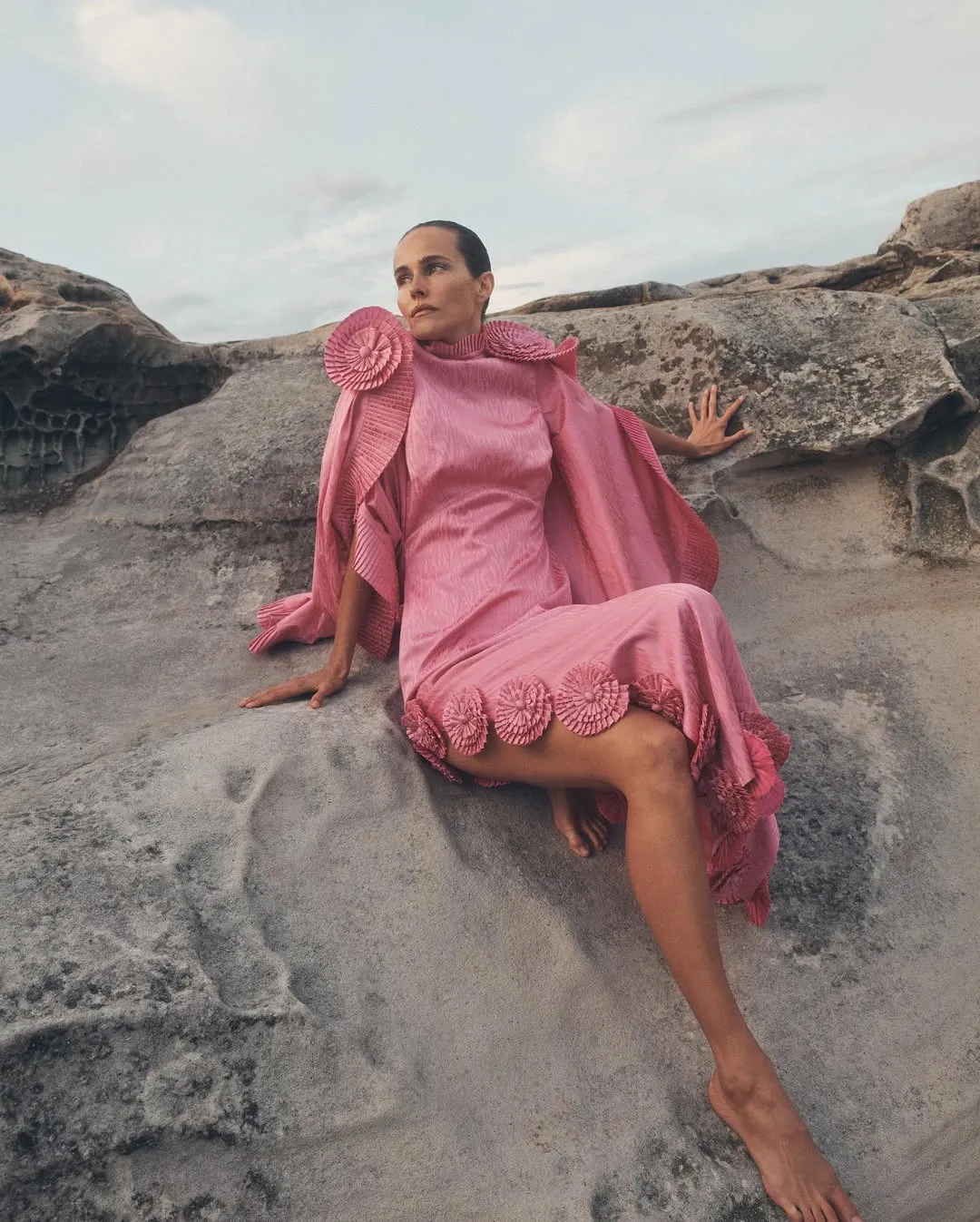 Isabel Lucas - Photo