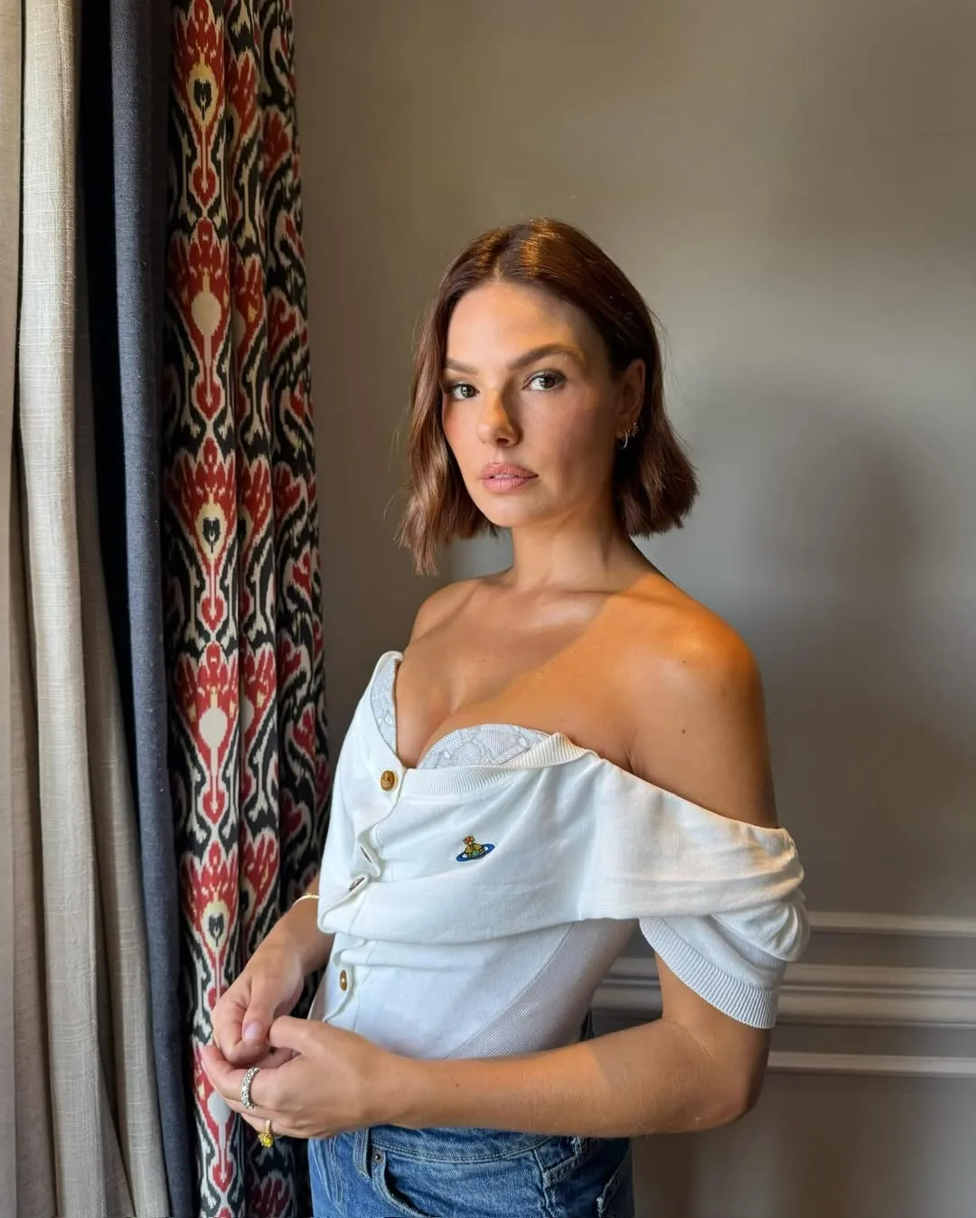 Ísis Valverde - Photo