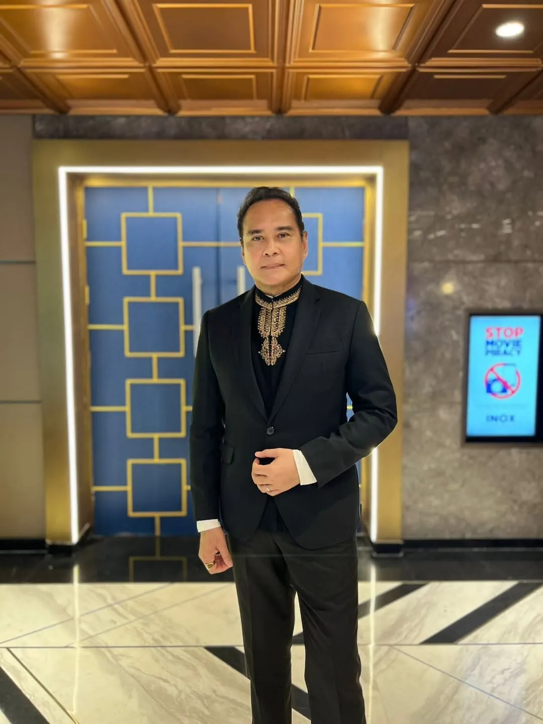 John Arcilla - Photo