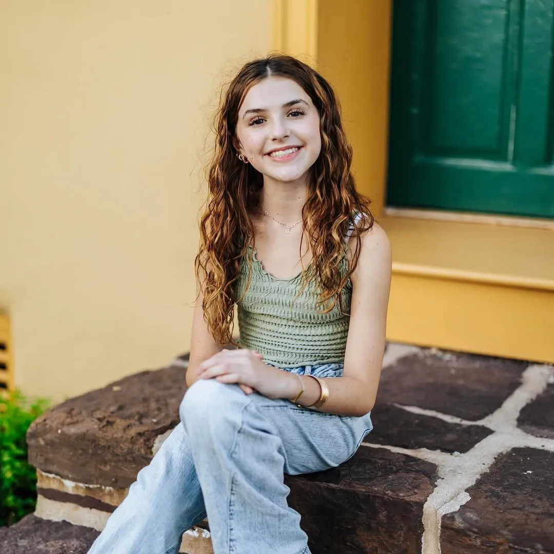 Juliana Davies - Photo