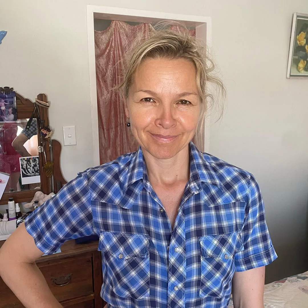 Justine Clarke - Photo