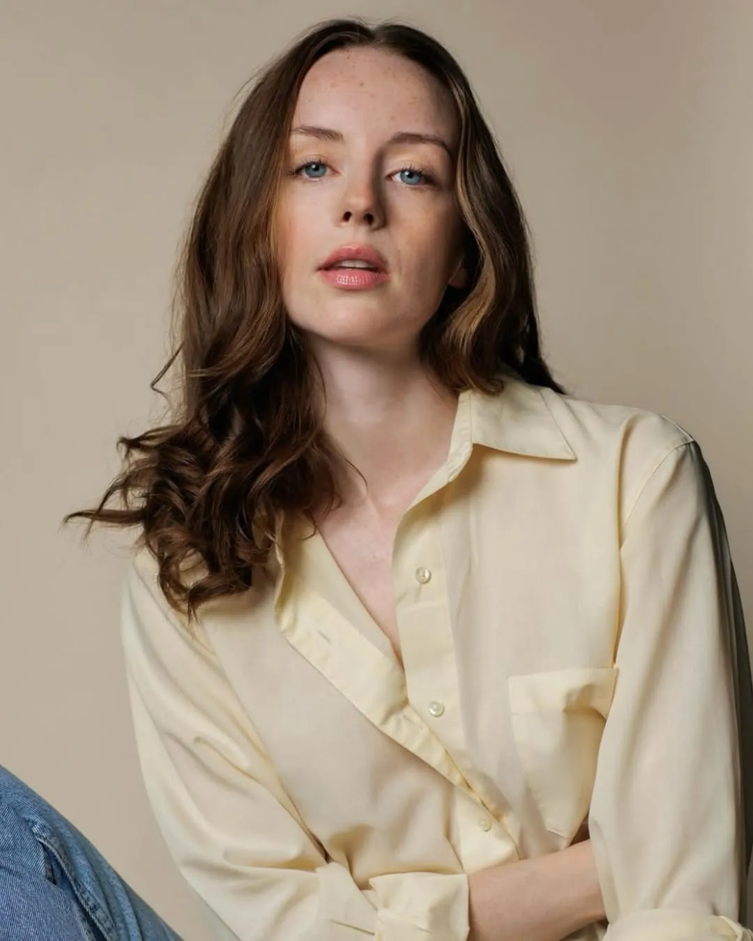 Kacey Rohl - Photo