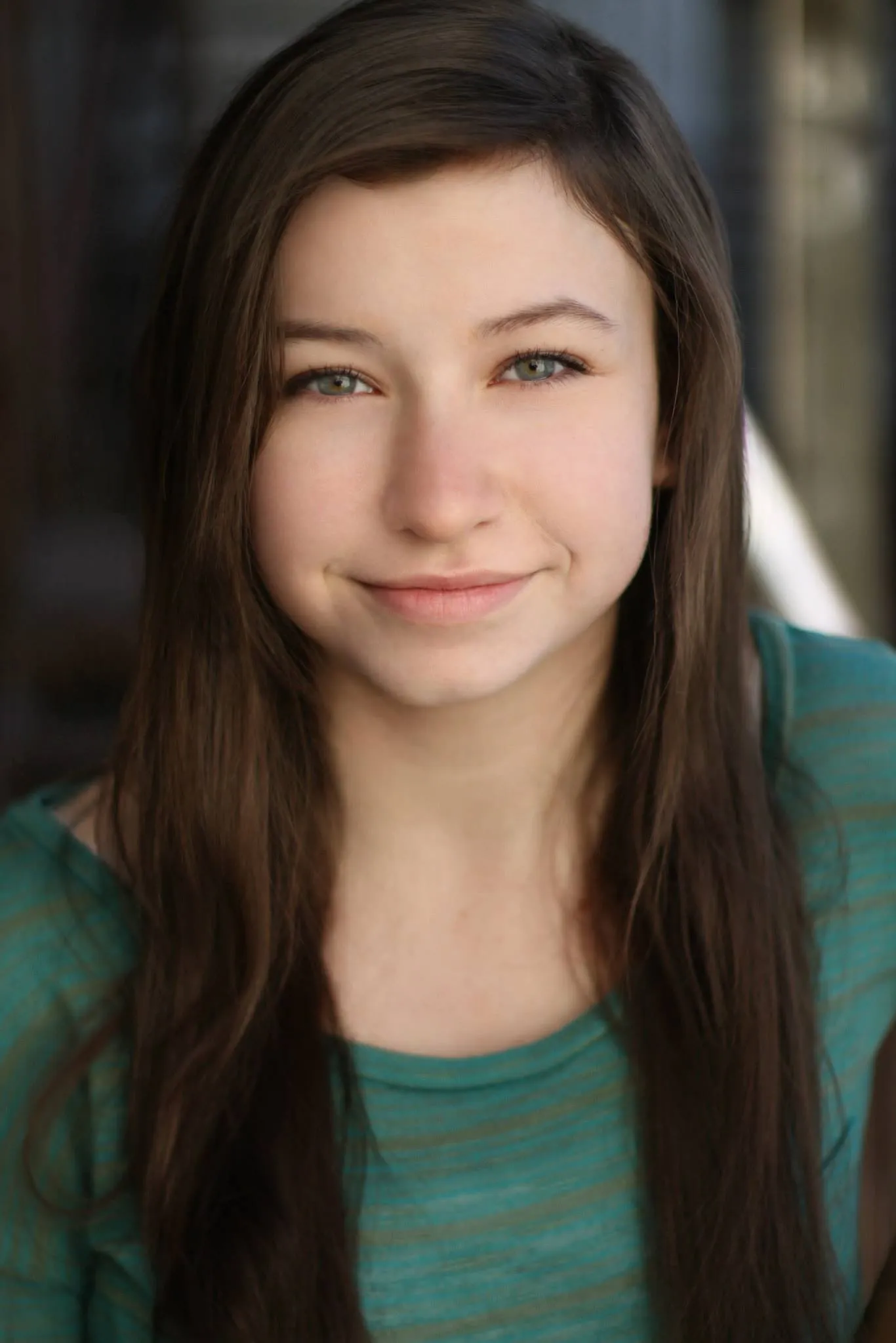 Katelyn Nacon - Photo