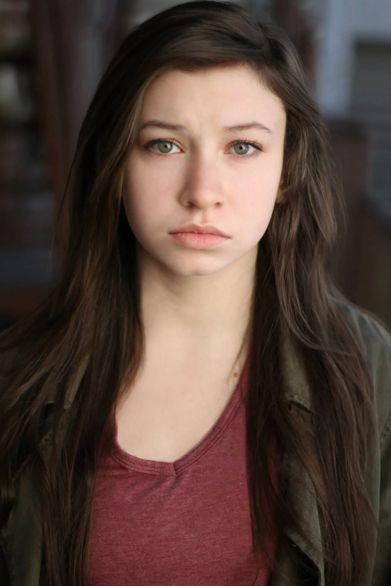 Katelyn Nacon - Photo