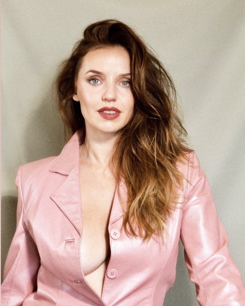 Kelli Garner - Photo