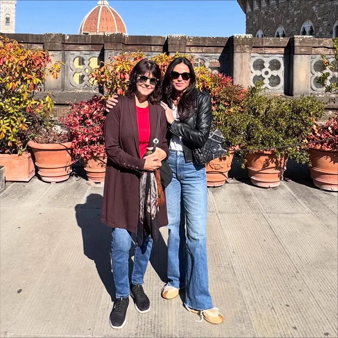 Lana Parrilla - Photo