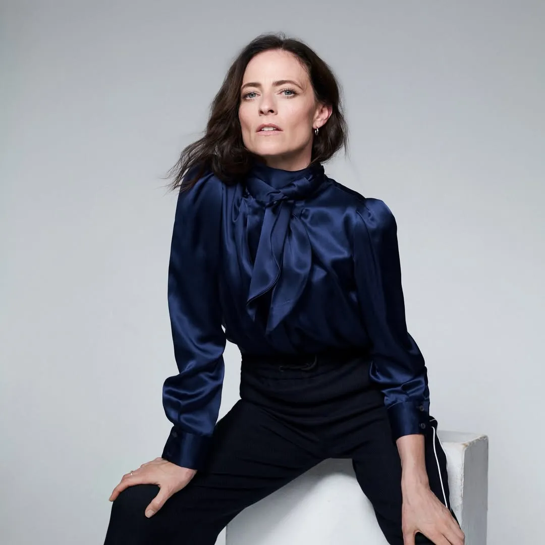 Lara Pulver - Photo
