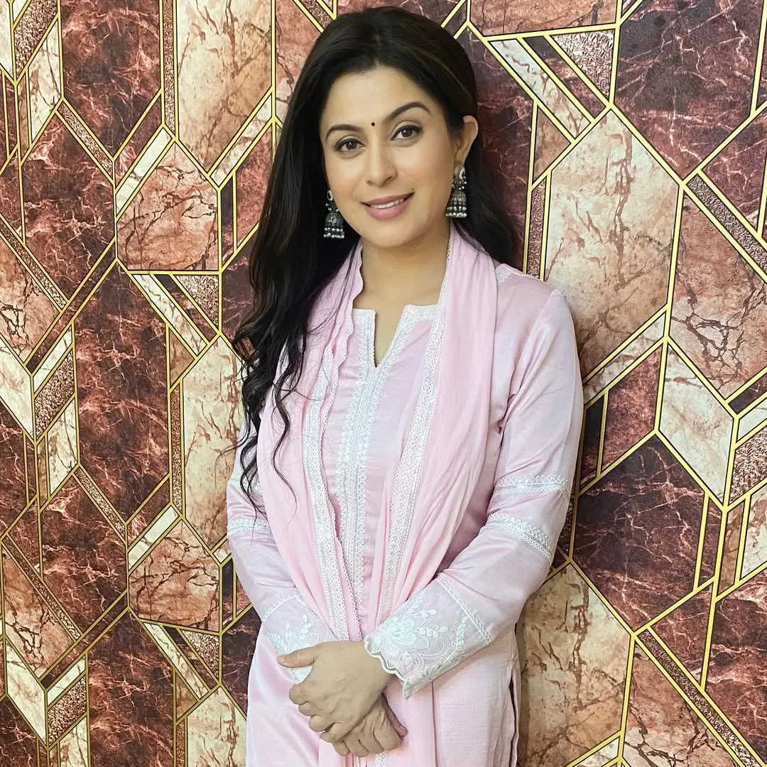 Leena Sharma - Photo