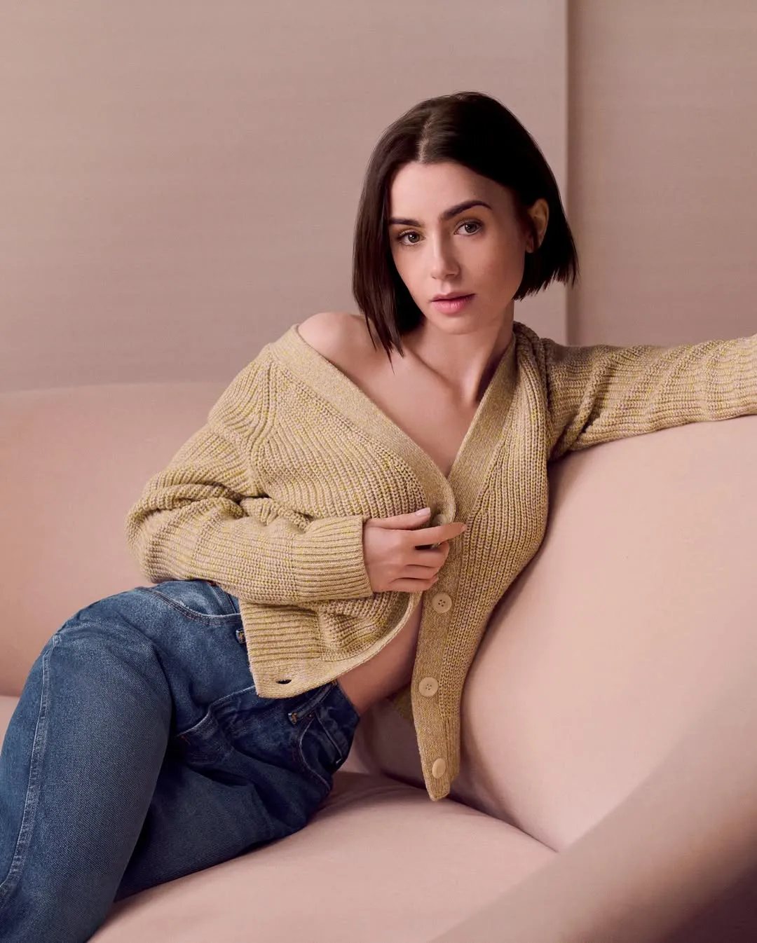 Lily Collins - Photo