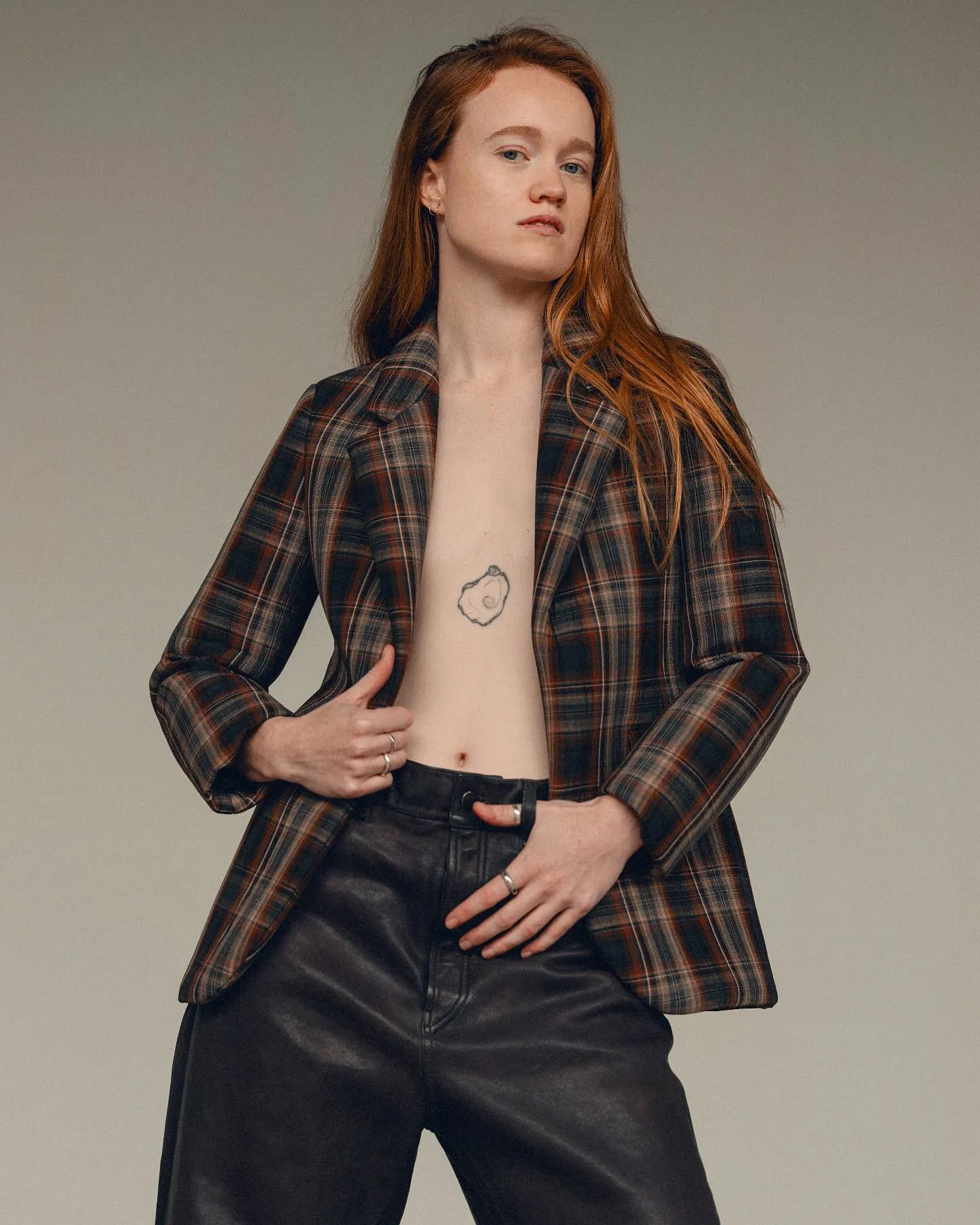Liv Hewson - Photo