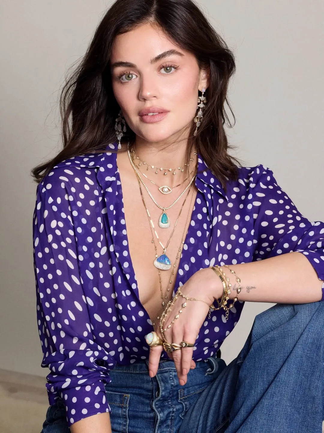 Lucy Hale - Photo