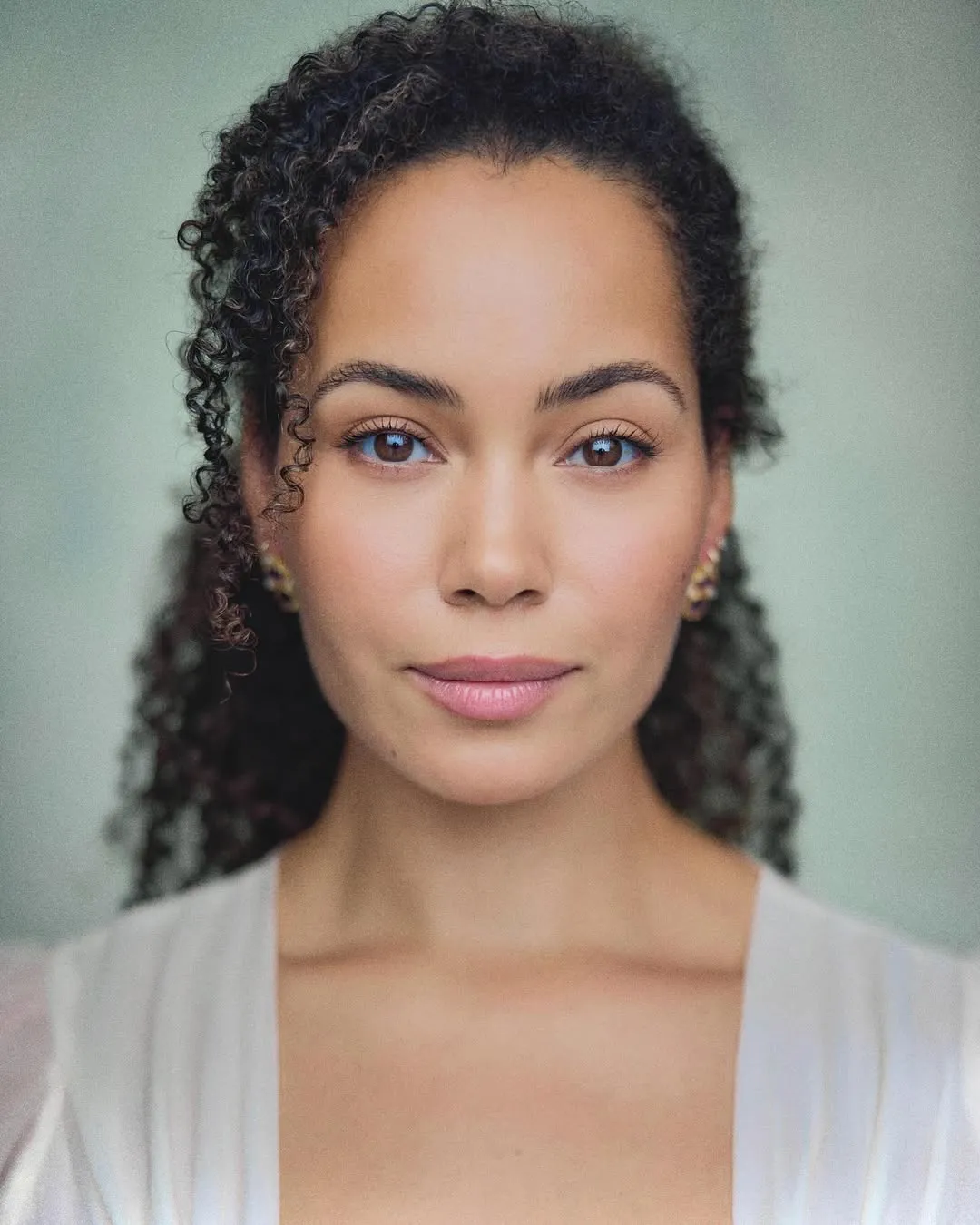 Madeleine Mantock - Photo