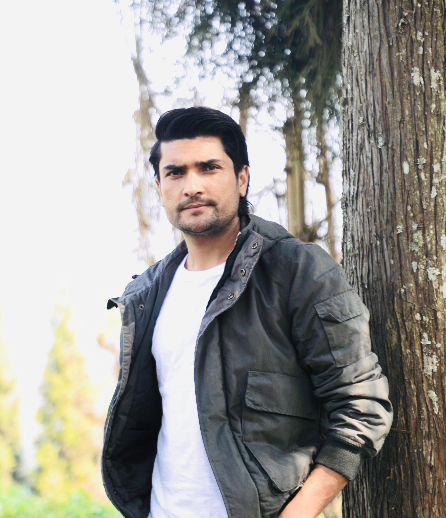 Mahesh Tripathi - Photo