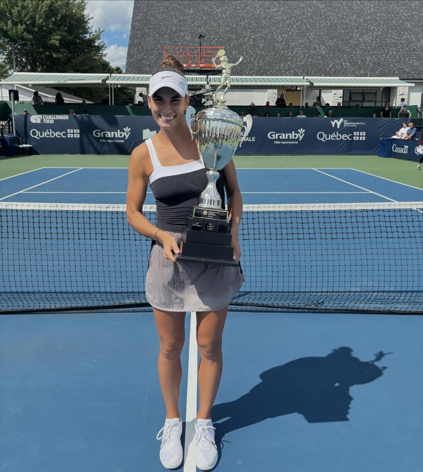 Maria Mateas - Photo