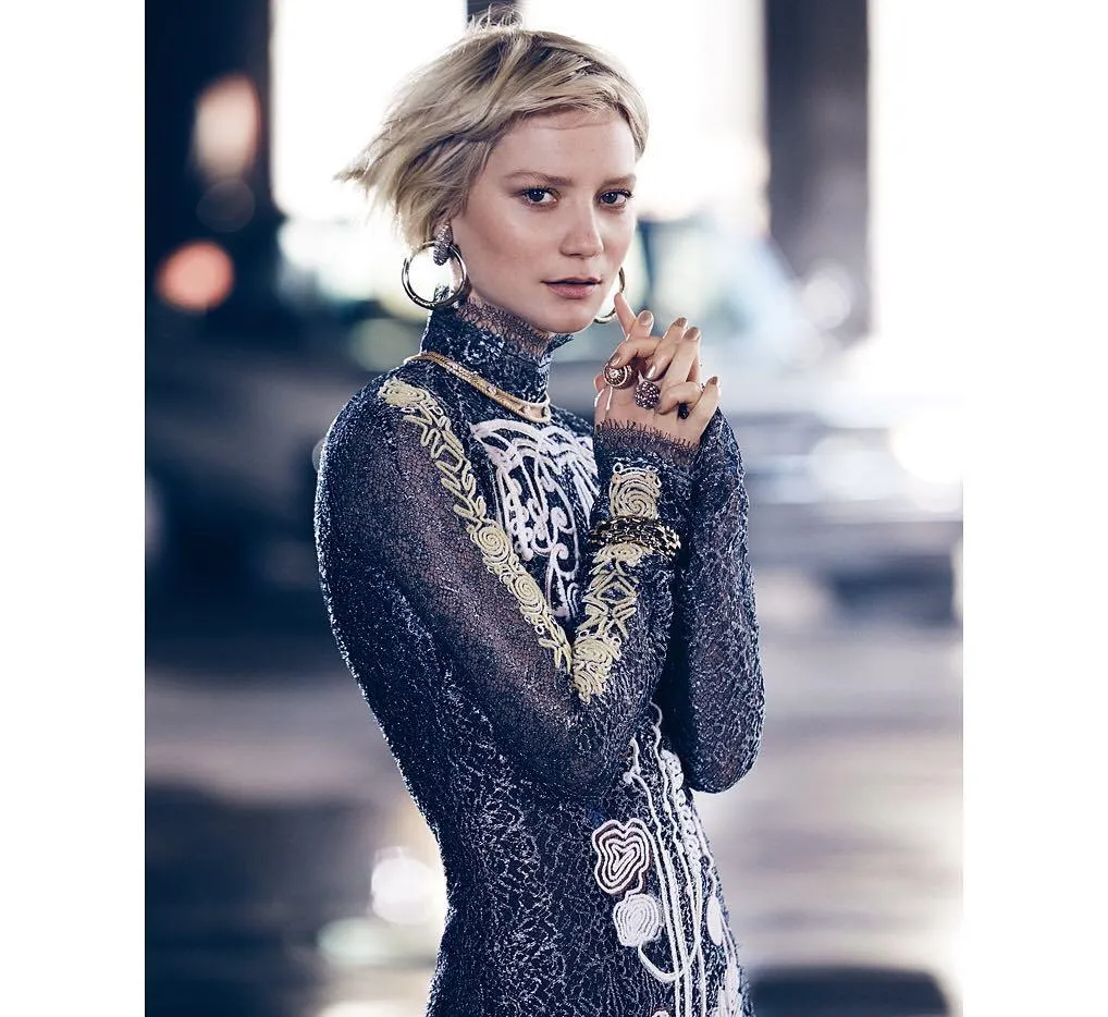 Mia Wasikowska - Photo