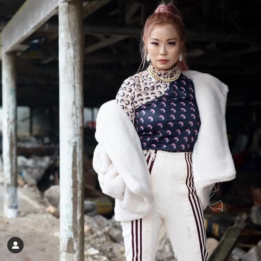 Michelle Ang - Photo