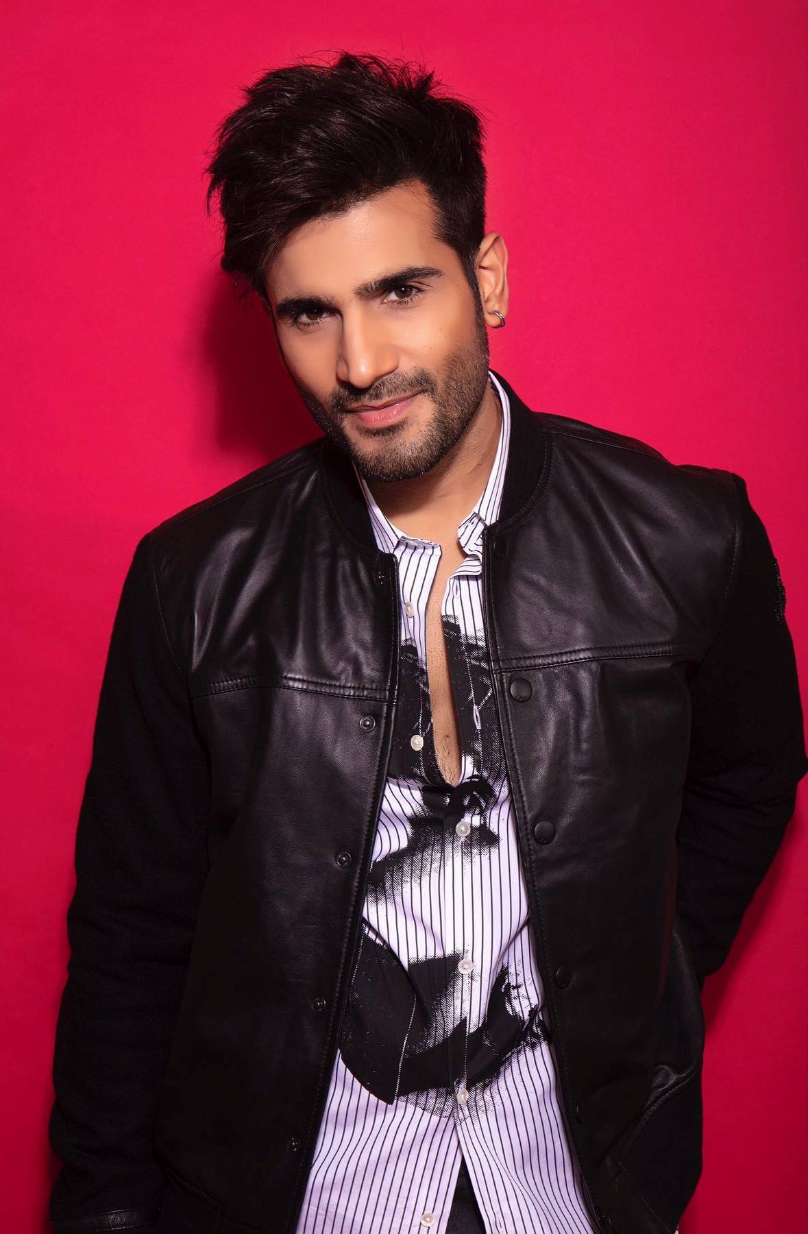 Karan Tacker