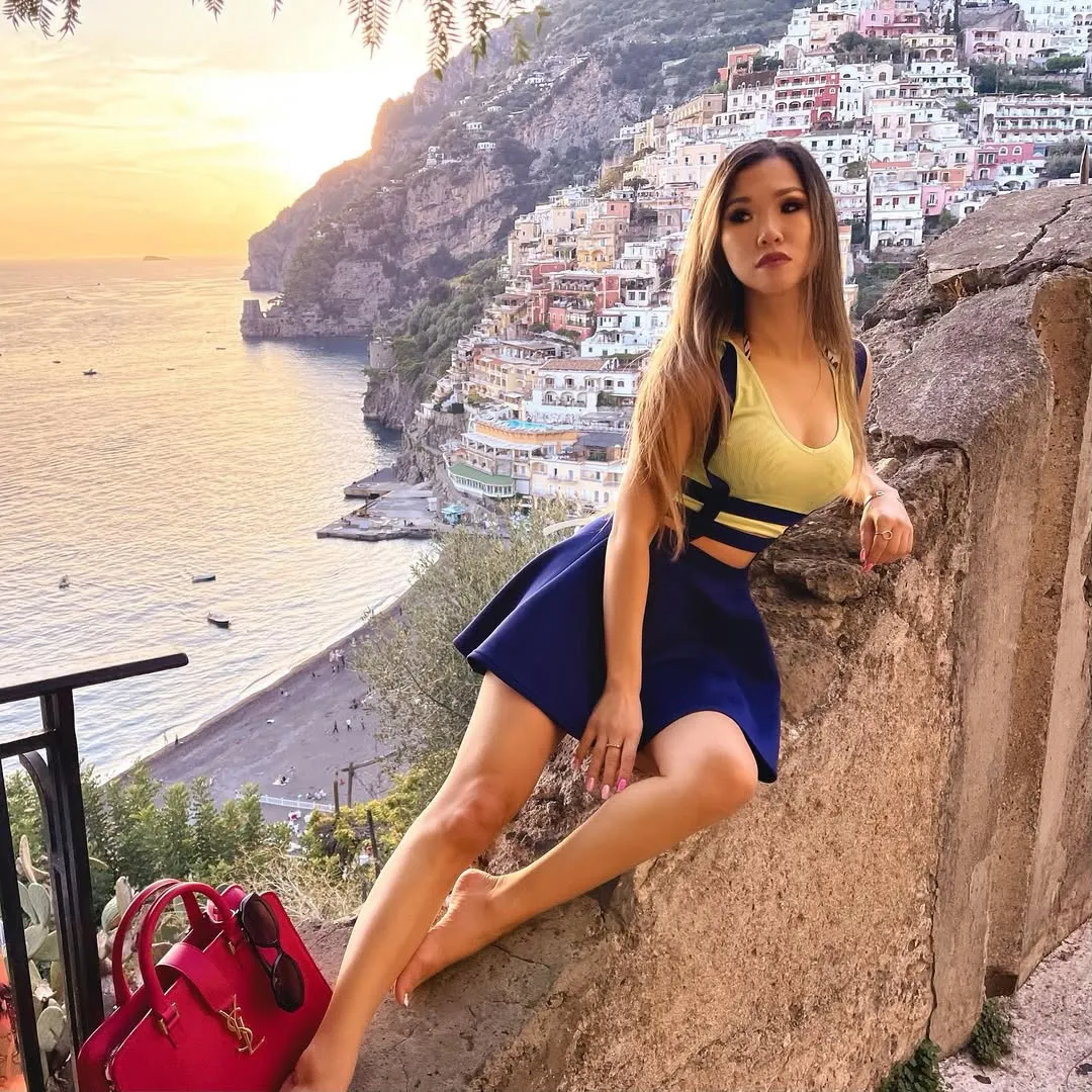 Selina Lo - Photo