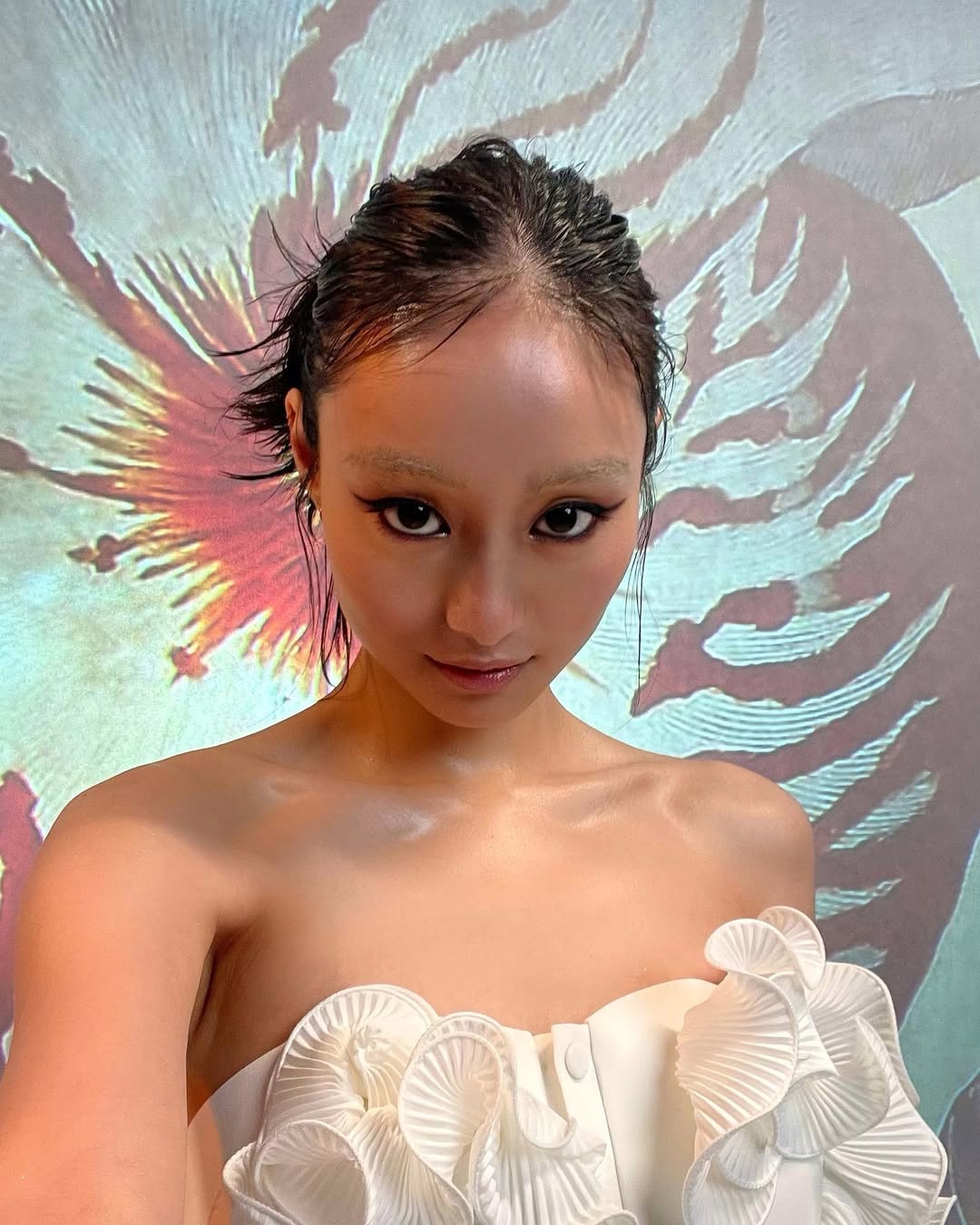 Shioli Kutsuna - Photo