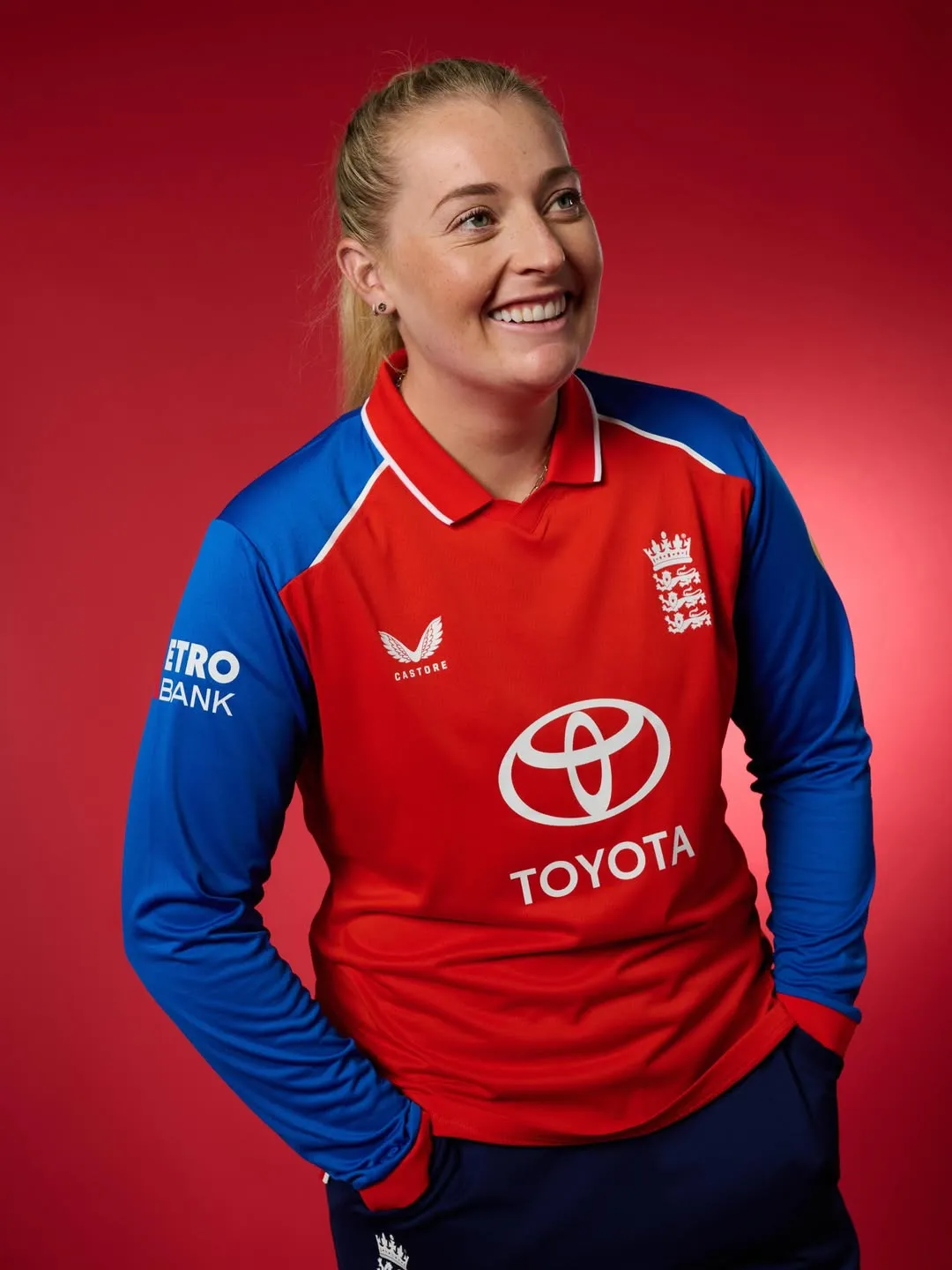 Sophie Ecclestone - Photo