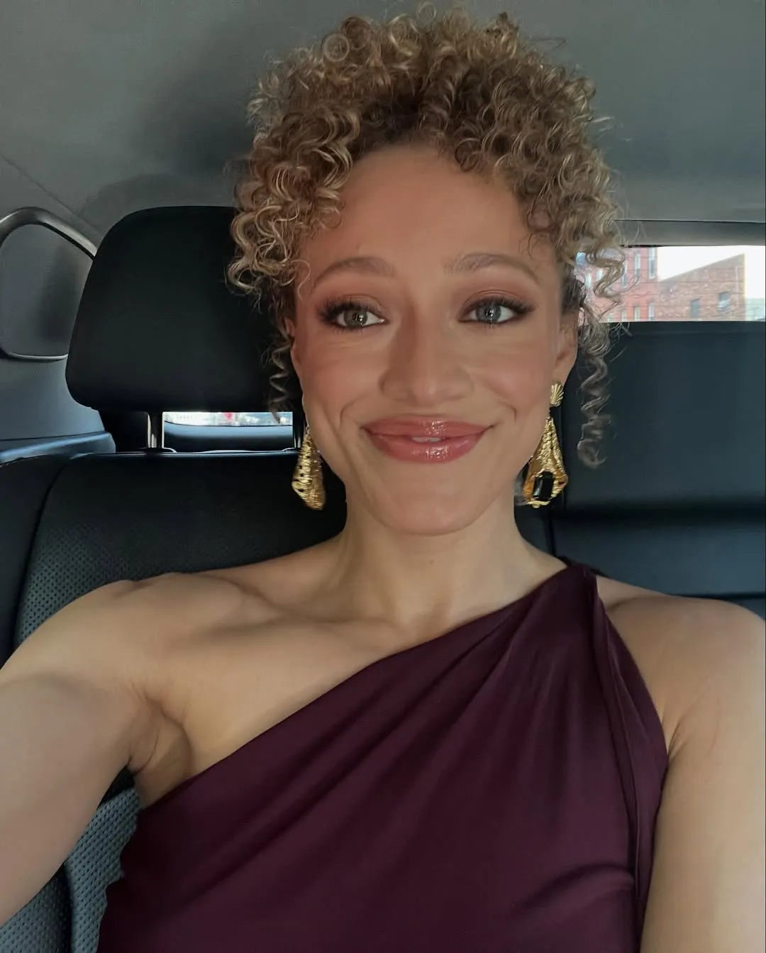 Sydney Cole Alexander - Photo