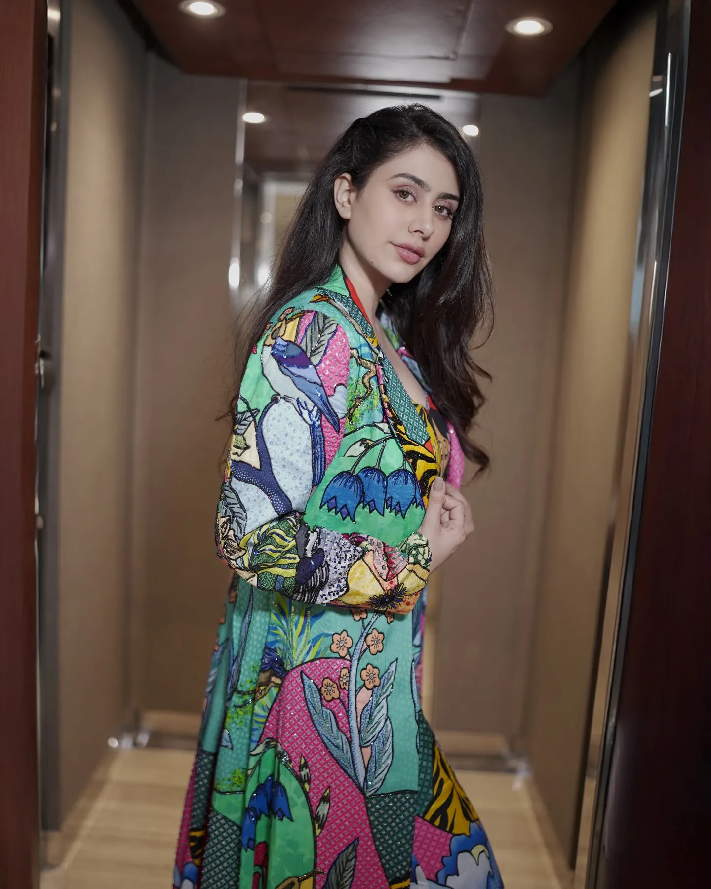 Warina Hussain - Photo