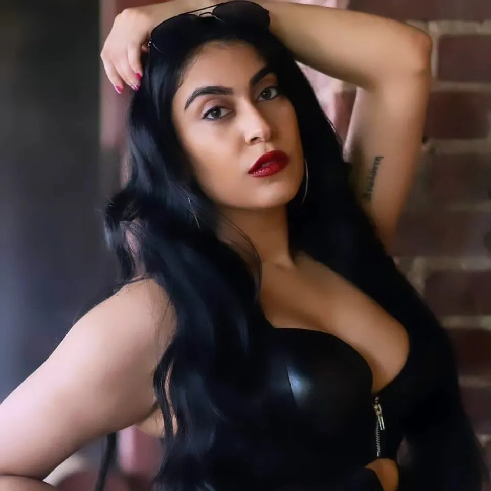 Yasmine Habib - Photo